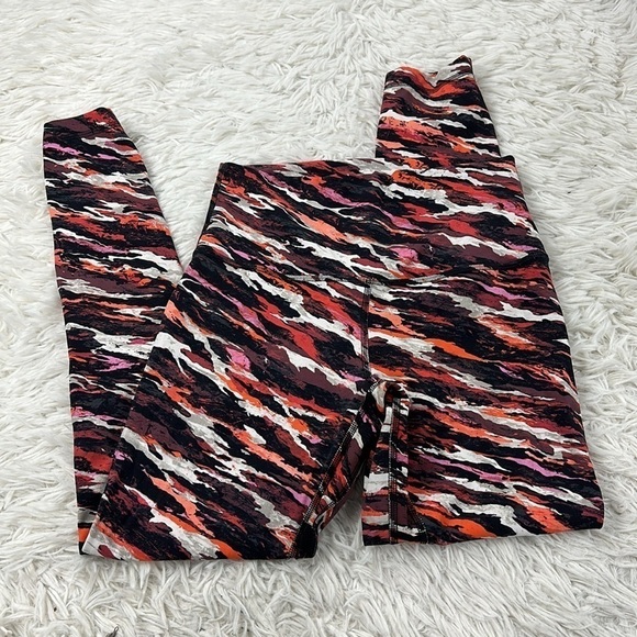 Lululemon Lunar New Year Align High-Rise Pant 25" Tiger Tide Smoky Red Multi - Picture 1 of 5